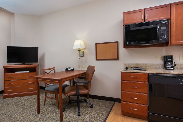 Room 73 of 88