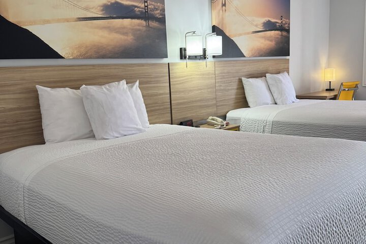 Days Inn by Wyndham Near City of Hope