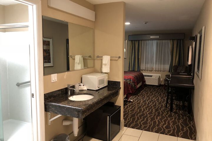 Room 14 of 26