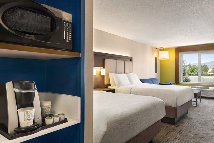 Room 21 of 32