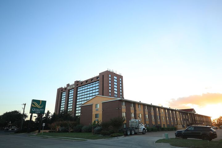 Hotel 8 of 61