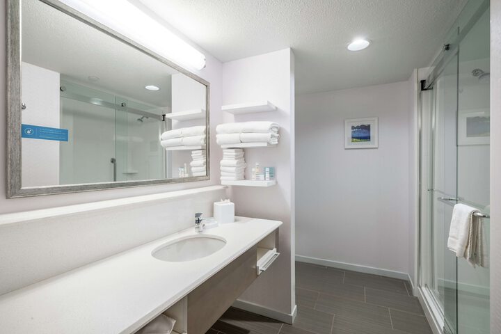 Room 20 of 35