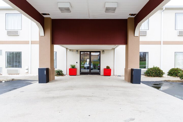 Red Roof Inn PLUS+ Danville KY