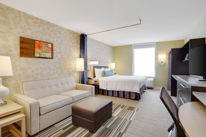 Room 12 of 26