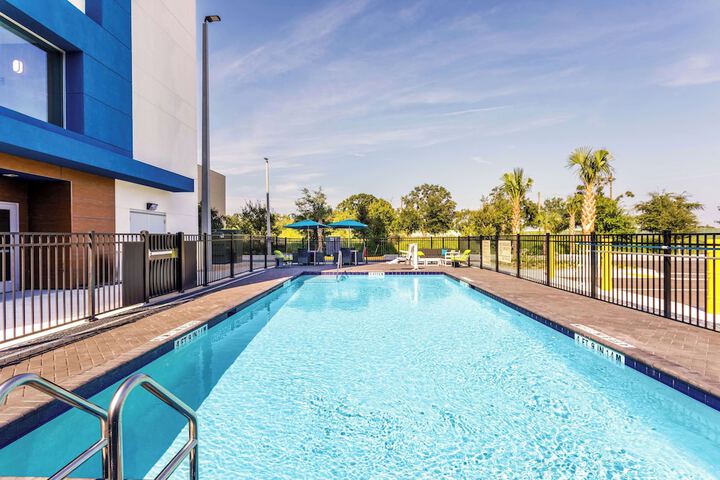 Pool 8 of 43