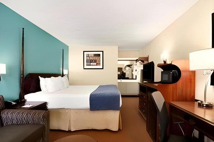 Baymont by Wyndham Florence