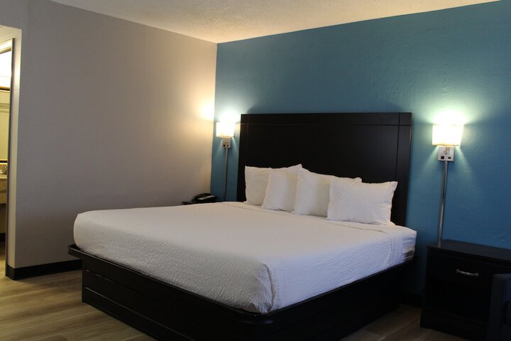 Days Inn by Wyndham Wrightstown McGuire AFB / Bordentown