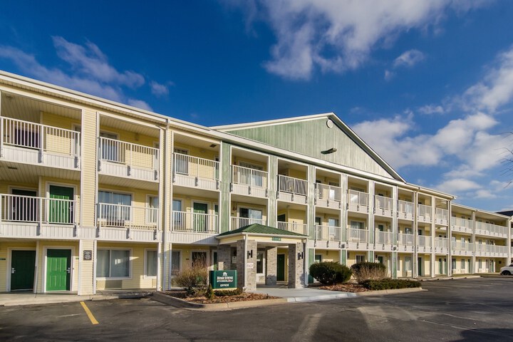 Hotel 4 of 33