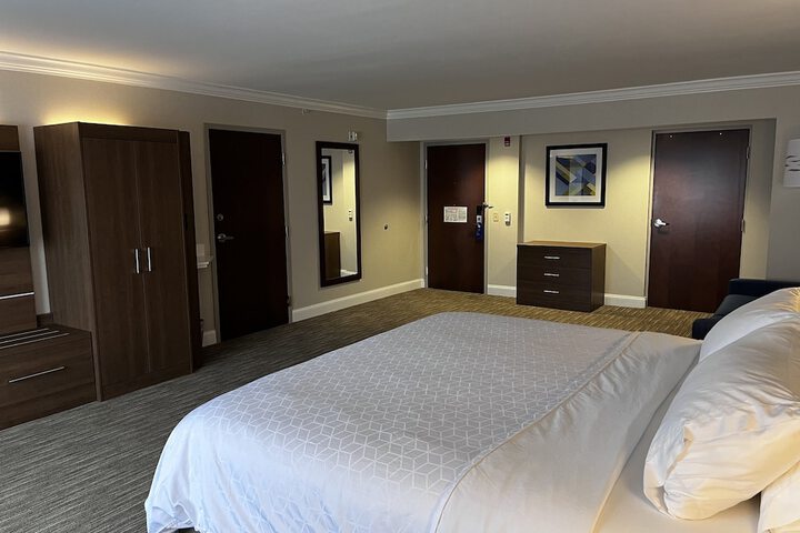 Holiday Inn Express & Suites Williamsport by IHG