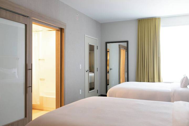 Room 8 of 19