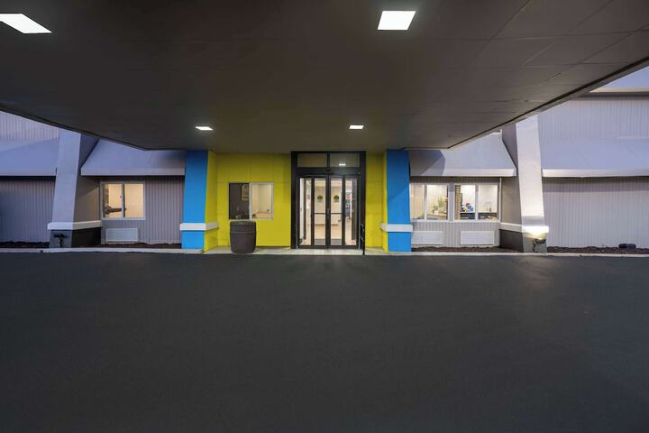 Days Inn by Wyndham Pleasant Prairie Kenosha