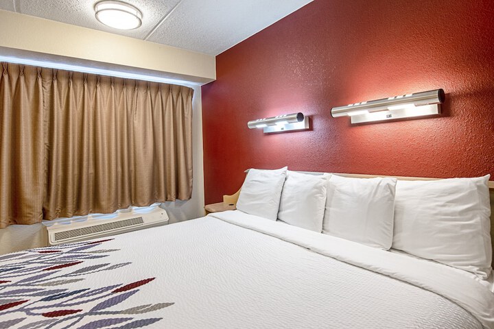Room 17 of 25