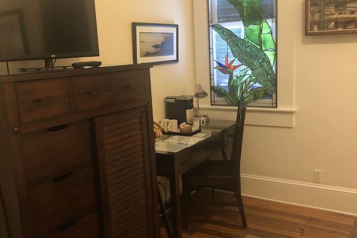 Room 48 of 60