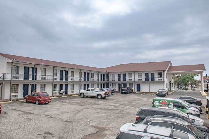 Hotel 5 of 39