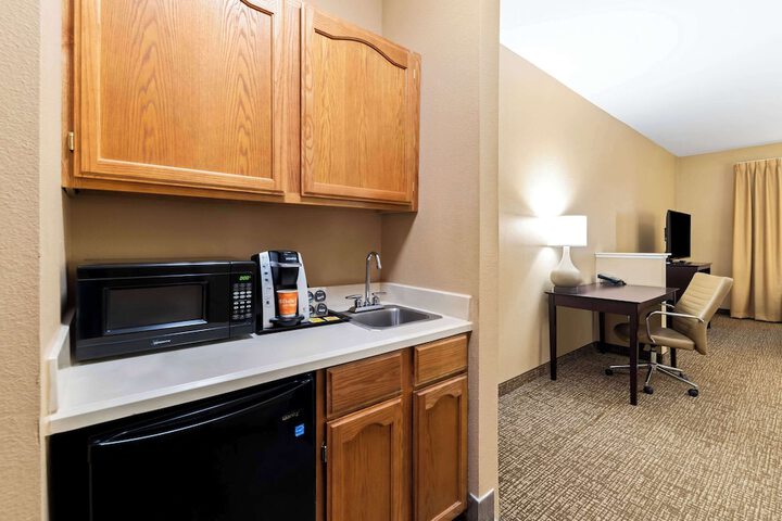 Comfort Suites Roanoke - Fort Worth North