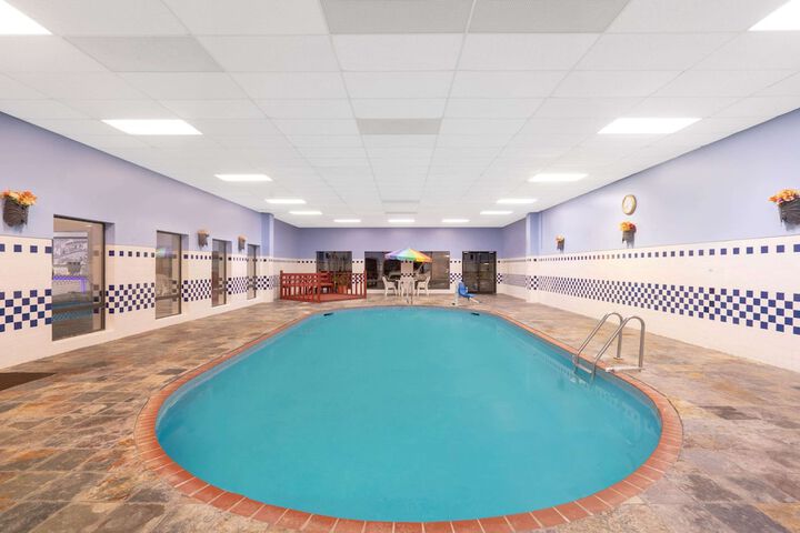 Pool 3 of 17