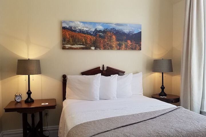 Room 93 of 126