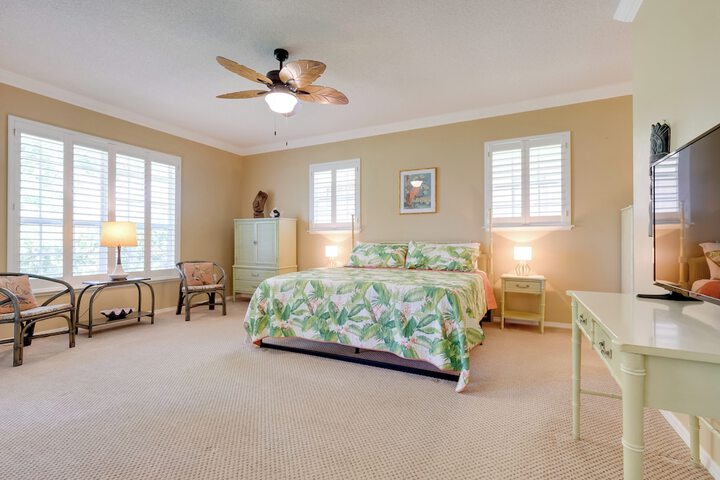 Chic Home w / Club Access Near Bay St. Louis!