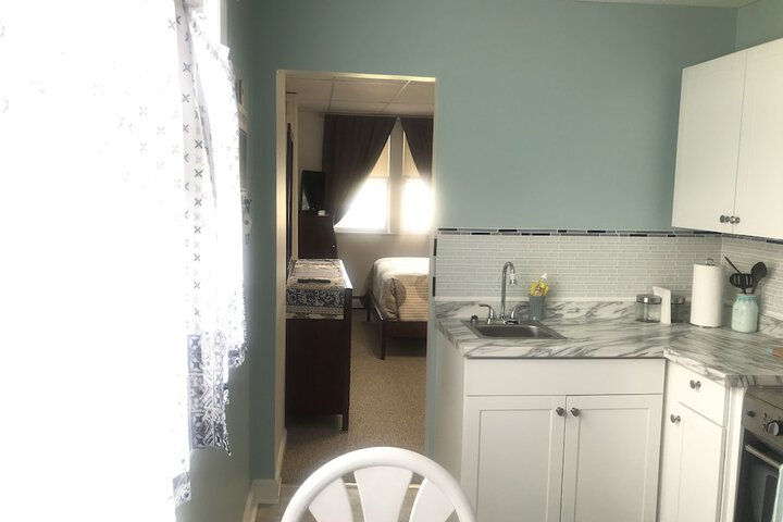 Chamber Lane Motel