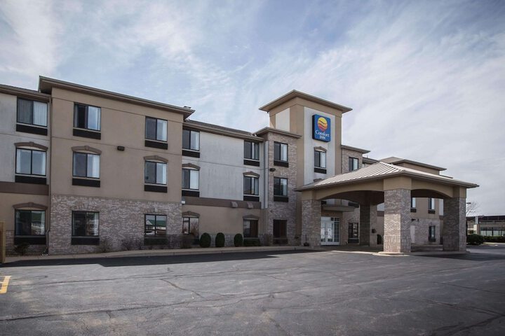 Comfort Inn Crystal Lake - Algonquin