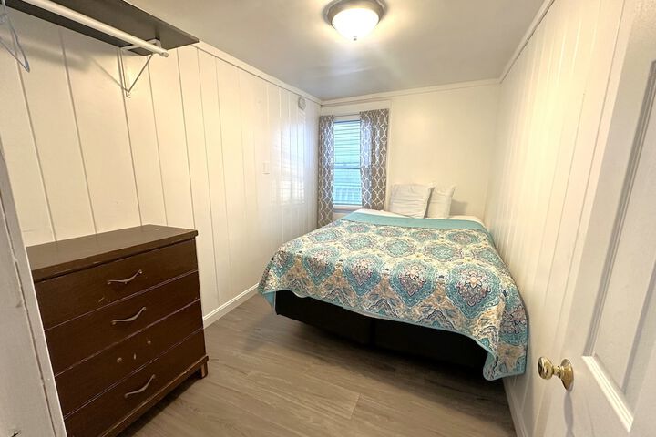 Room 42 of 105