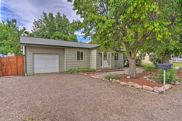 Cañon City Casa w / Spacious Private Yard!