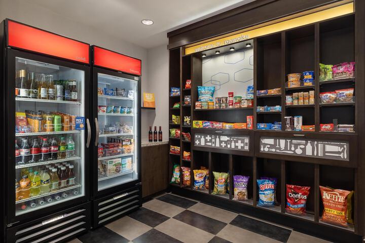 Hampton Inn & Suites Roanoke-Downtown