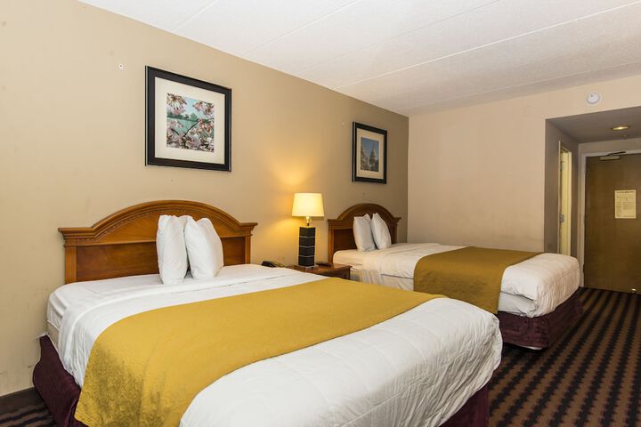 Room 5 of 28