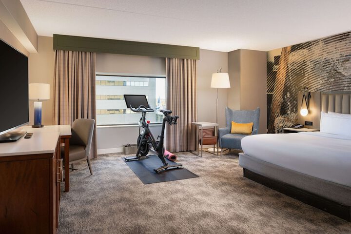 Hilton Lexington / Downtown