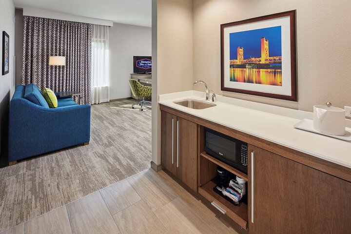 Room 21 of 63
