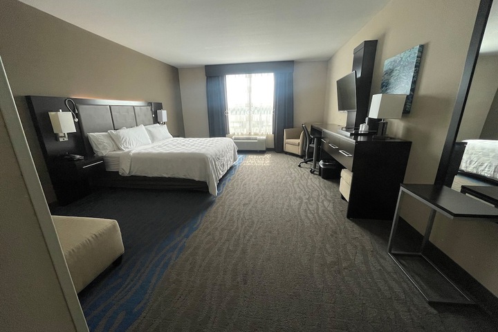 Room 49 of 95