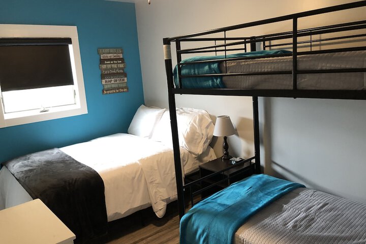 Room 33 of 118