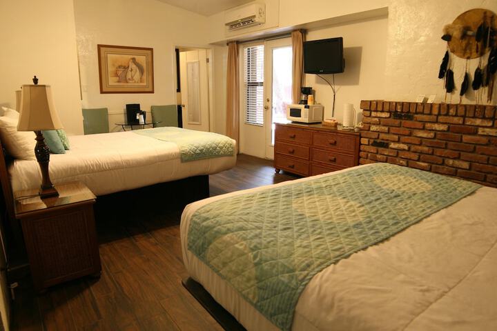 Room 53 of 84