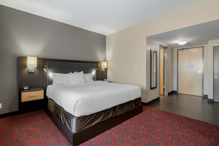 Room 21 of 46