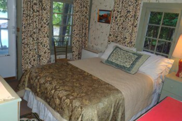 Bungalow - Three Bedroom Cottage