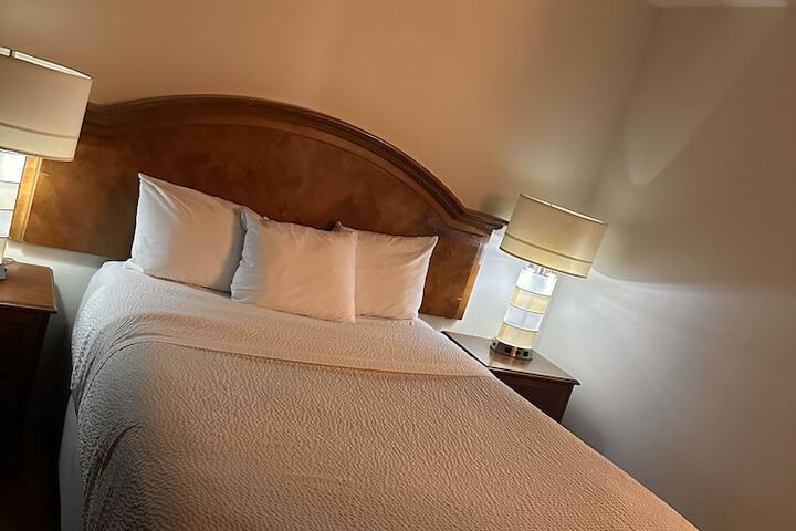 Ramada by Wyndham Anchorage