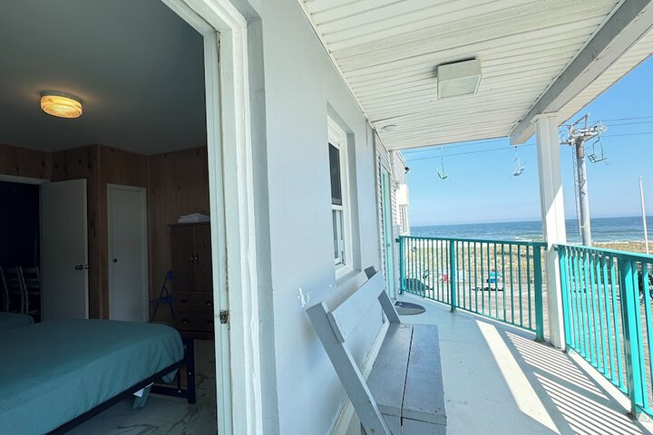 Room 14 of 61