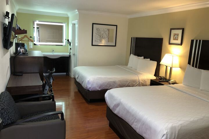 Room 44 of 54