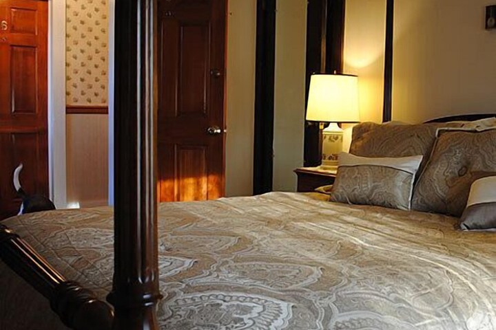 Room 21 of 40