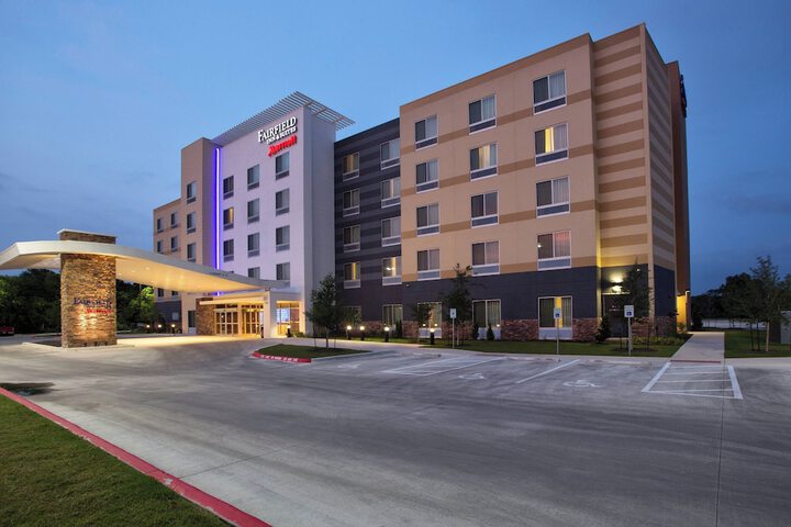 Hotel 5 of 30
