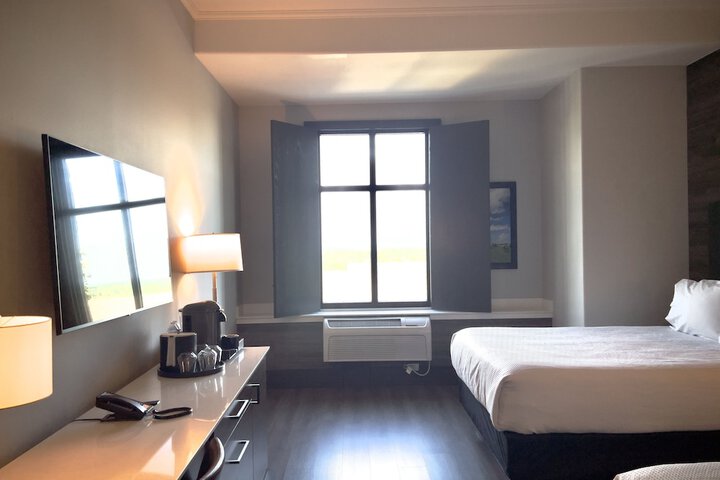Room 120 of 174