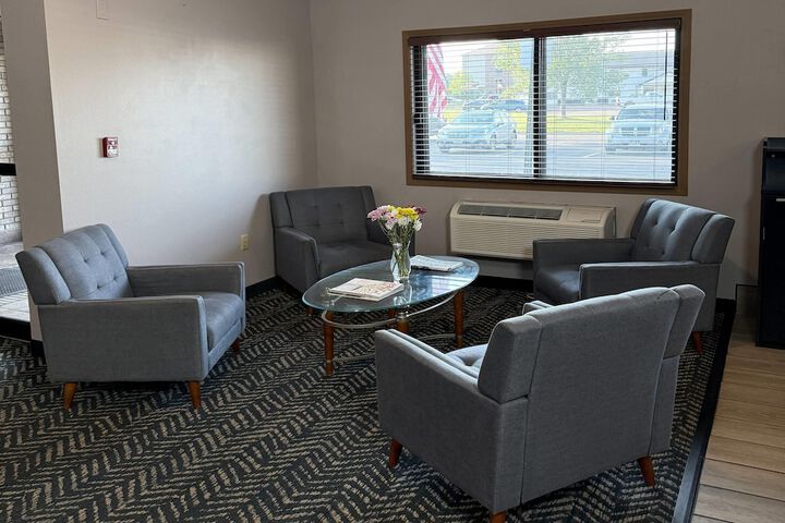 AmericInn by Wyndham Sioux Falls