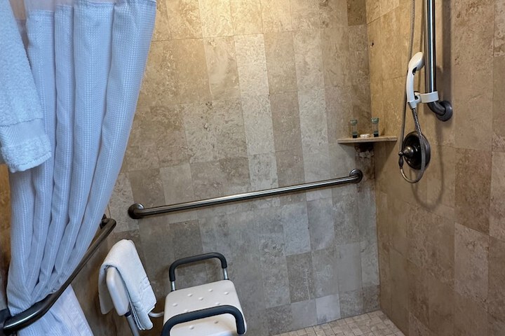 Room 12 of 85