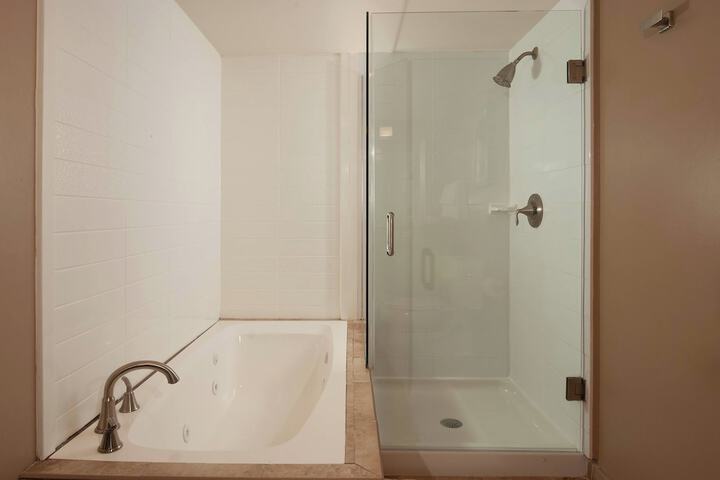 Room 18 of 44