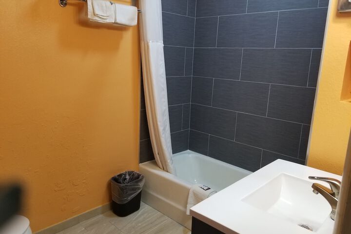 Room 42 of 65