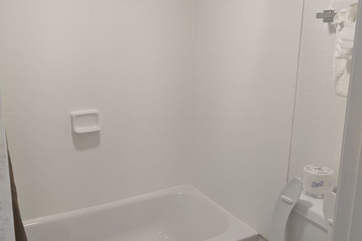 Room 34 of 37