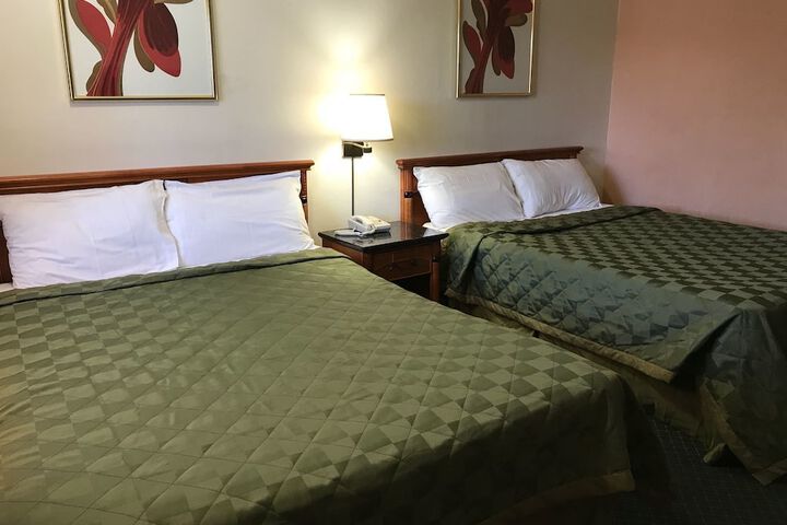 Room 53 of 80
