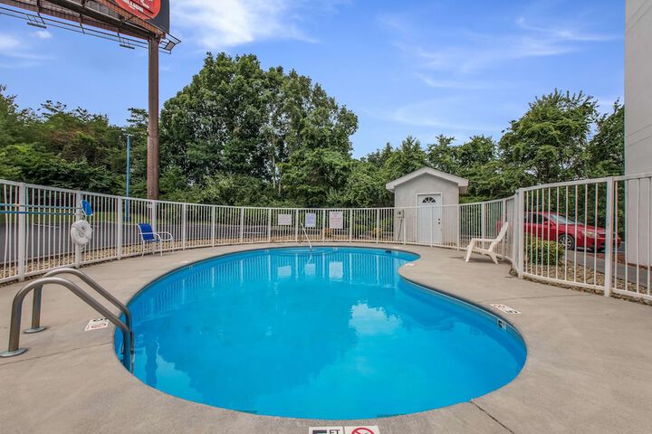 Pool 7 of 28
