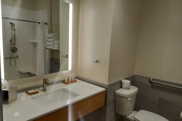 Room 19 of 36