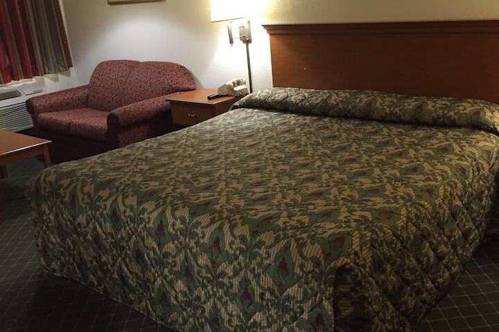 Economy Inn